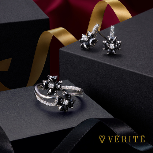 ♡新商品のご案内♡　🖤HOLIDAY COLLECTION🖤