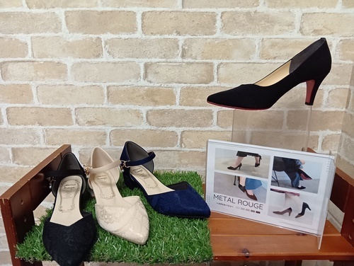 春の新作パンプス入荷🎵